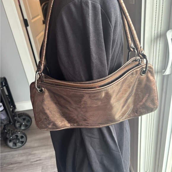 Plinio Visona Metallic Gold Shoulder Bag - Picture 6 of 6